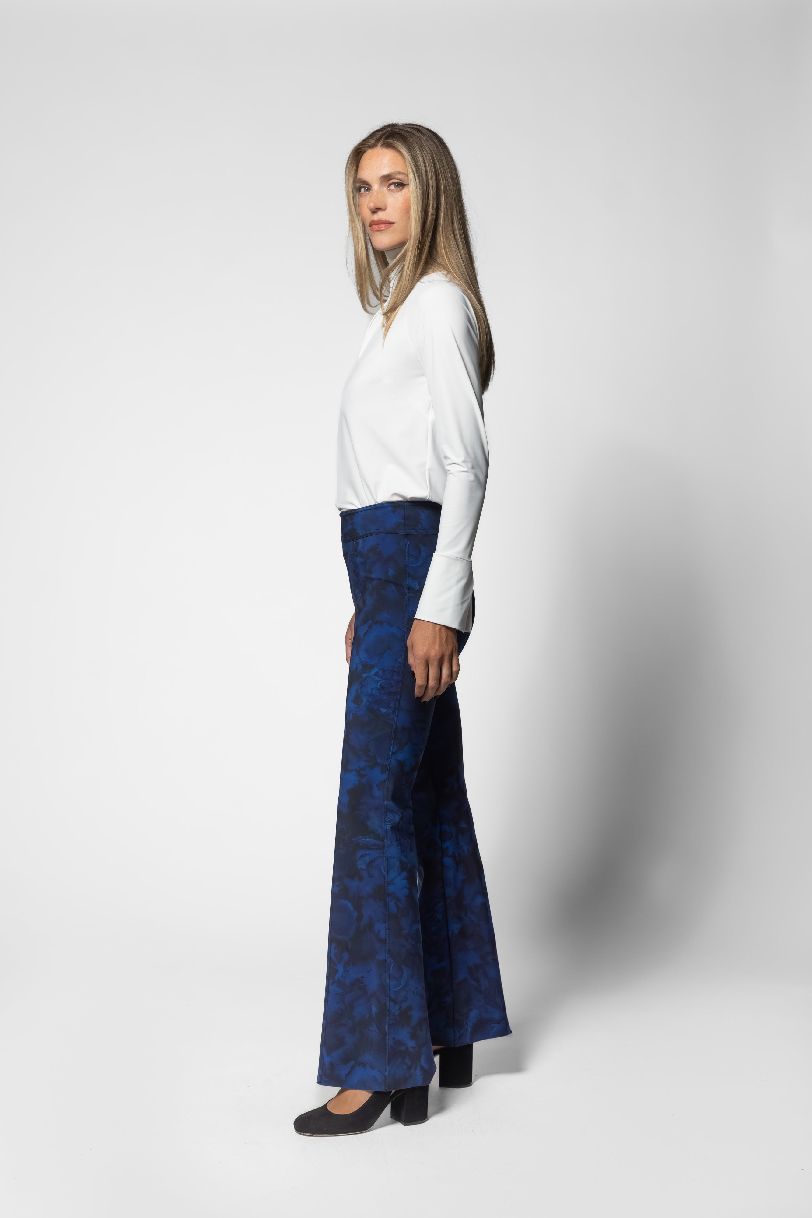 Adelina Blouse - Supermoon
