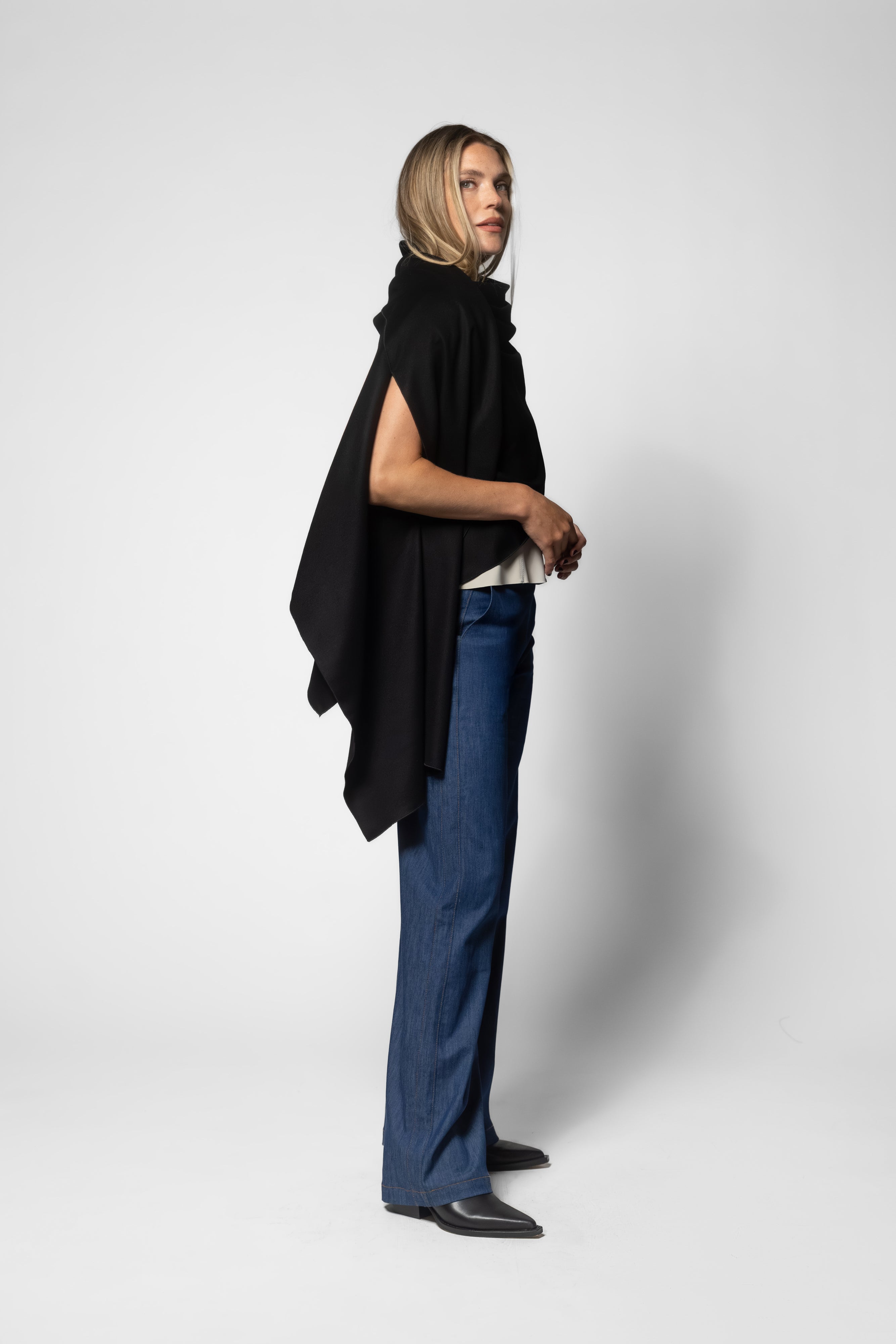 Wool/Cashmere Caress Wrap - Black